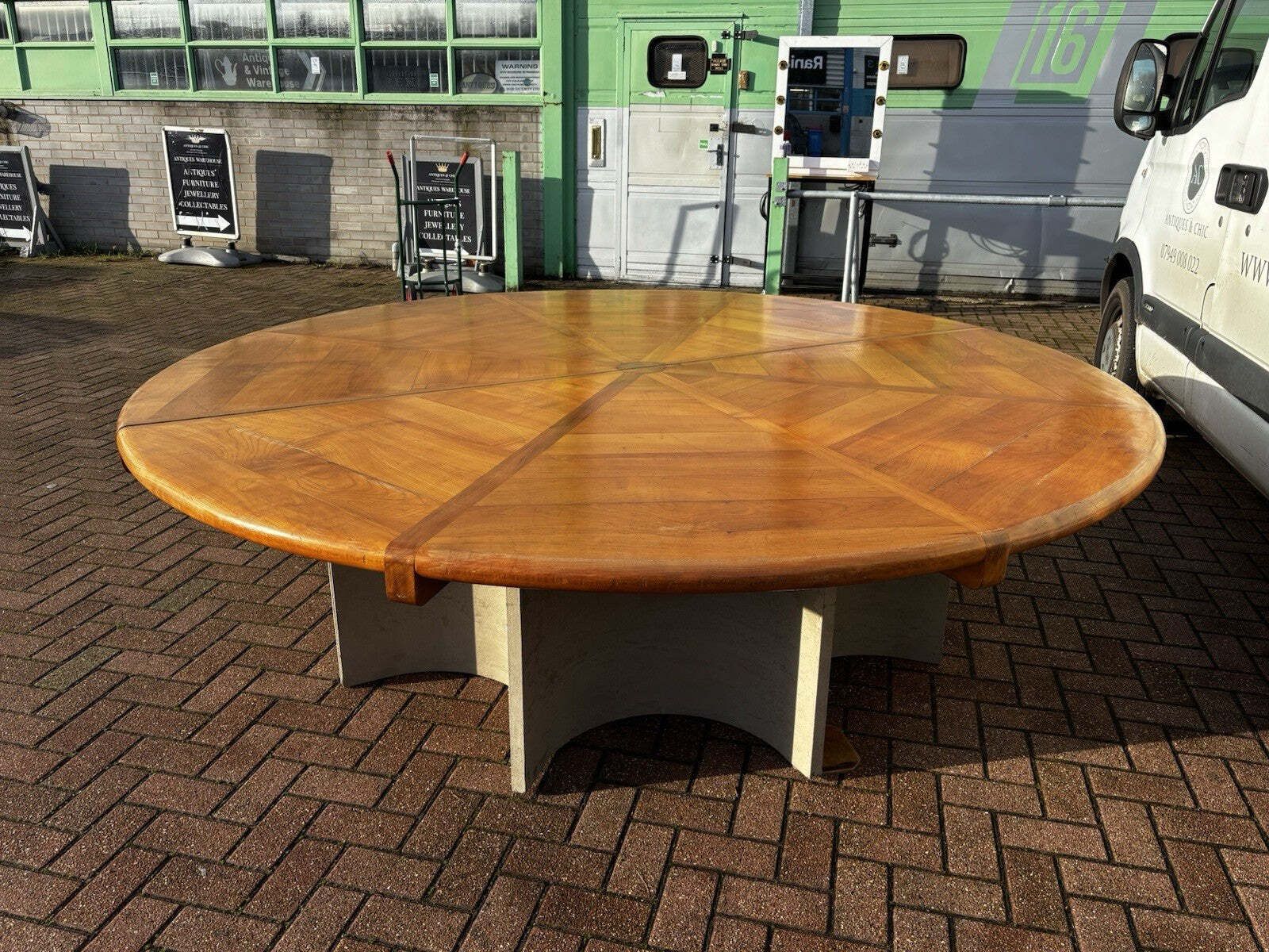 Mid Century Dining Table. Fabulous Quality, Seats 8 But Could Seat 10 12 photo vintage