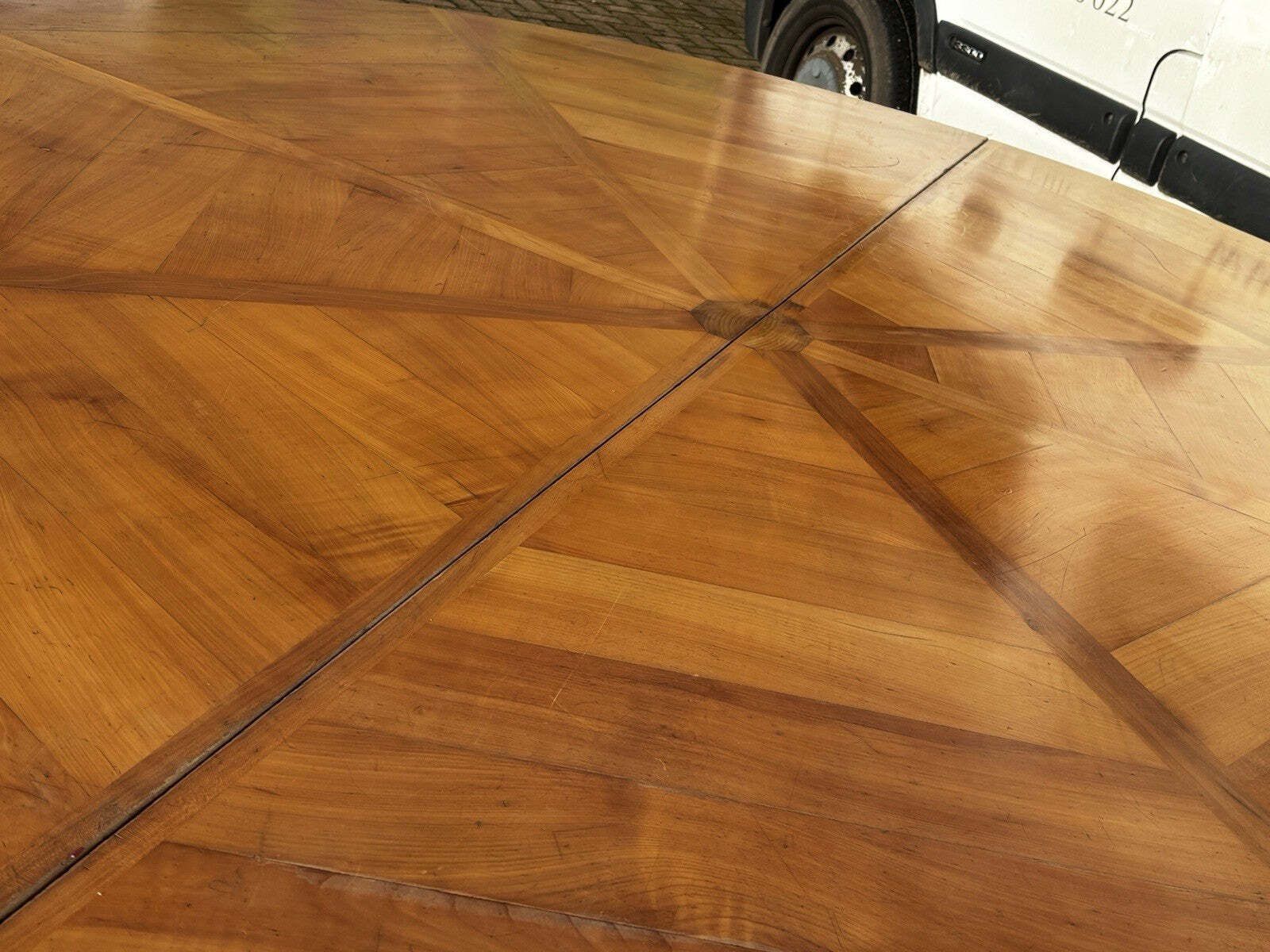 photo furniture Mid Century Dining Table. Fabulous Quality, Seats 8 But Could Seat 10 12