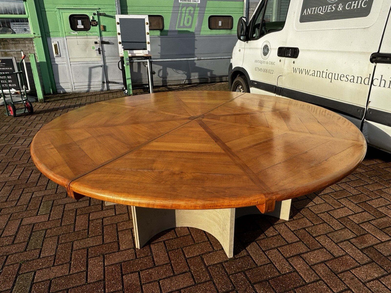 photo buy Mid Century Dining Table. Fabulous Quality, Seats 8 But Could Seat 10 12