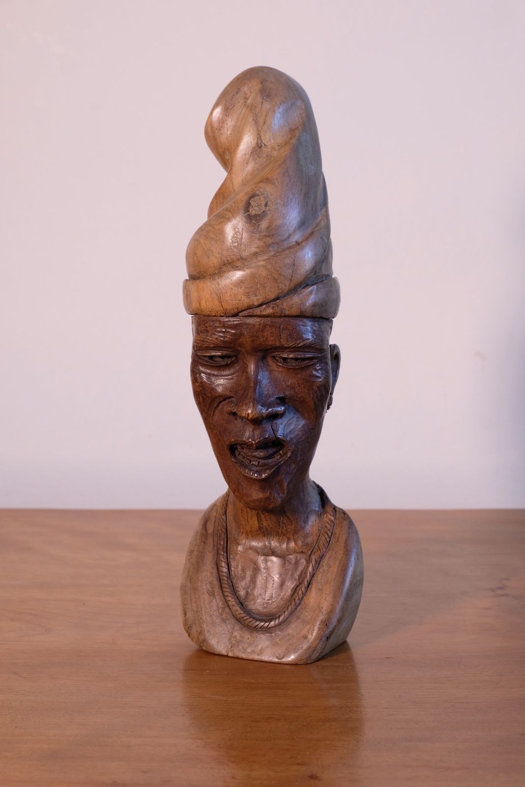 African Hand Carved Wooden Sculpture – Tribal Portrait Art (24.5cm)