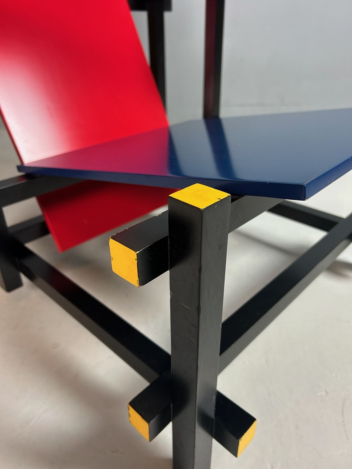 Gerrit Rietveld Red And Blue Chair By Cassina photo vinterior