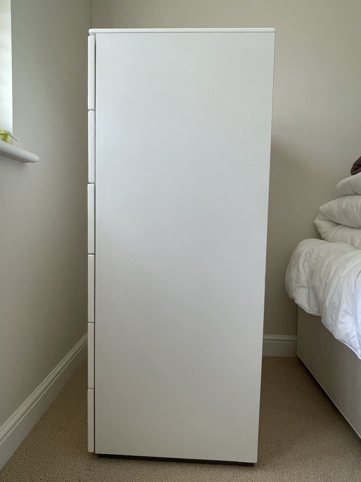 photo furniture Rolf Fransson Abstracta Arctic Cabinet White Gloss