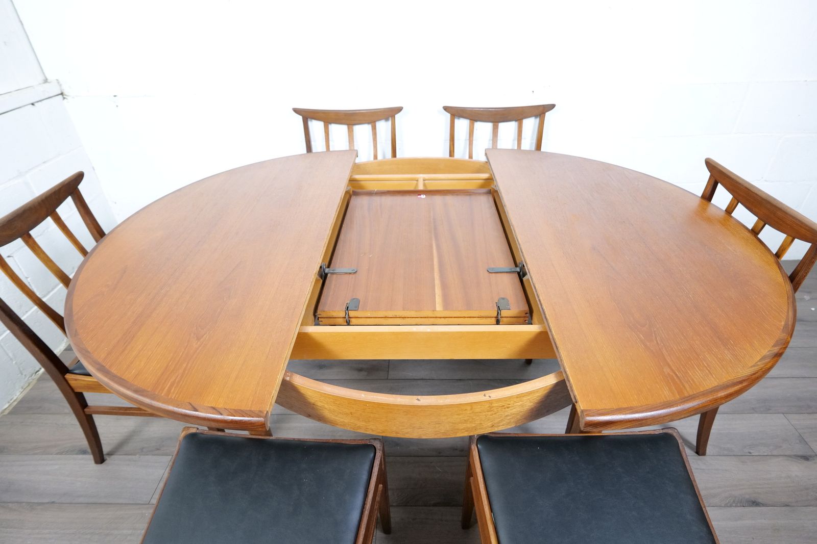 photo furniture G Plan Fresco Circular Dining Table & 6 Brasilia Chairs