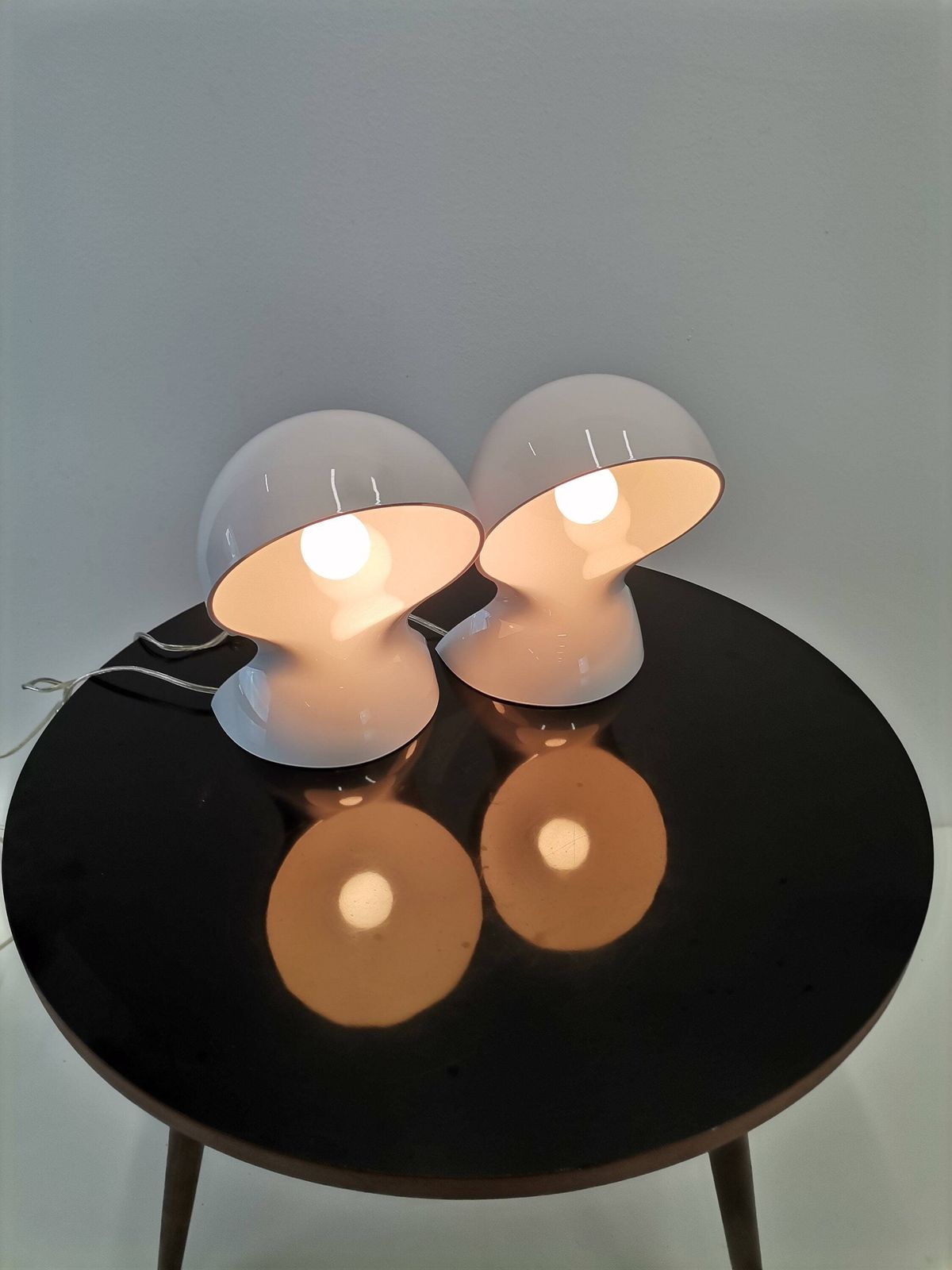 1 Of 2 Dalu Table Lamps By Vico Magistretti For Artemide / Mid Century Modern Light / 70s Italian Design photo vinterior
