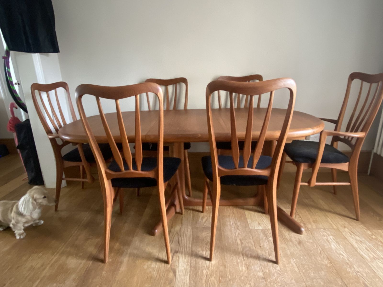 Niels Koefoed 4 Dining Chairs And 2 Carvers photo furniture