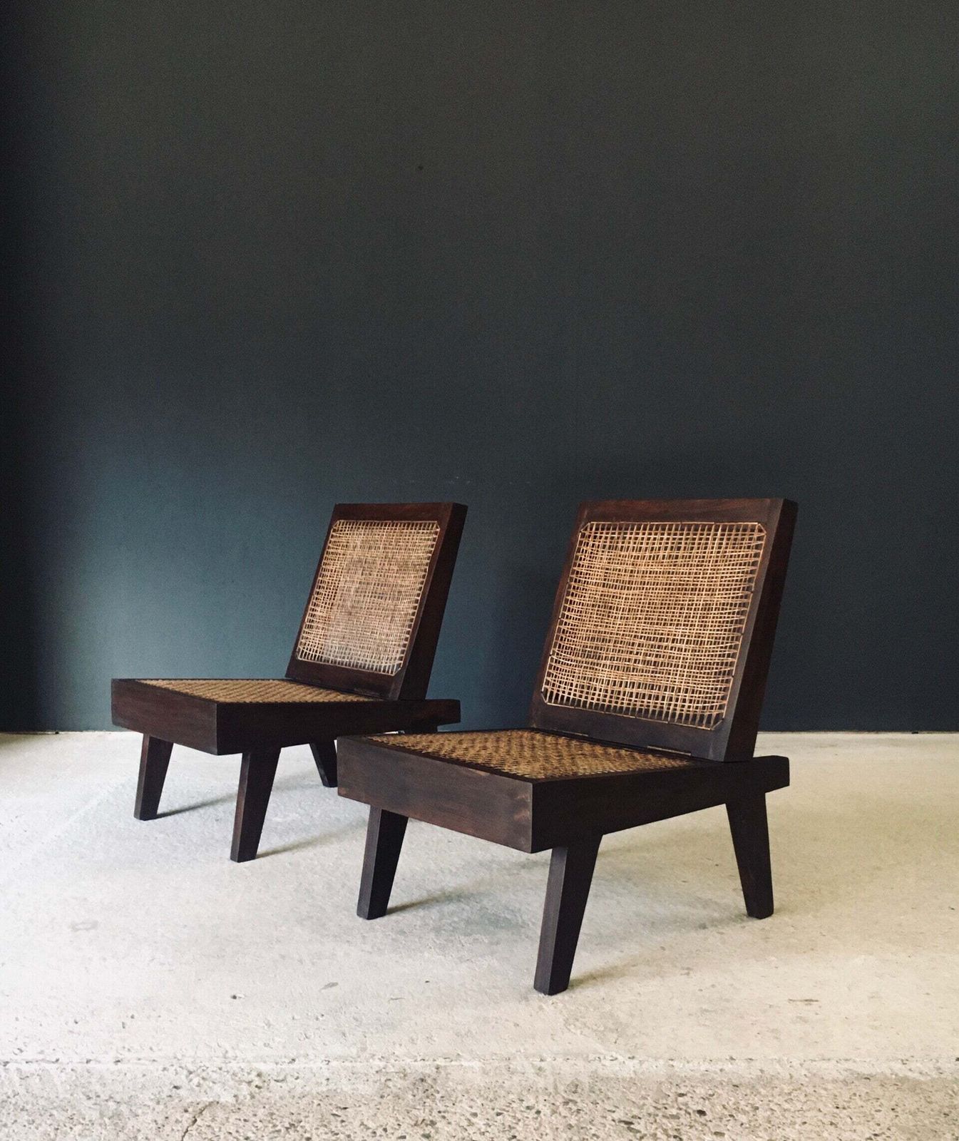 photo vinterior Modernist Design Low Folding Chair Set By Pierre Jeanneret For Chandigarh, India 1960's