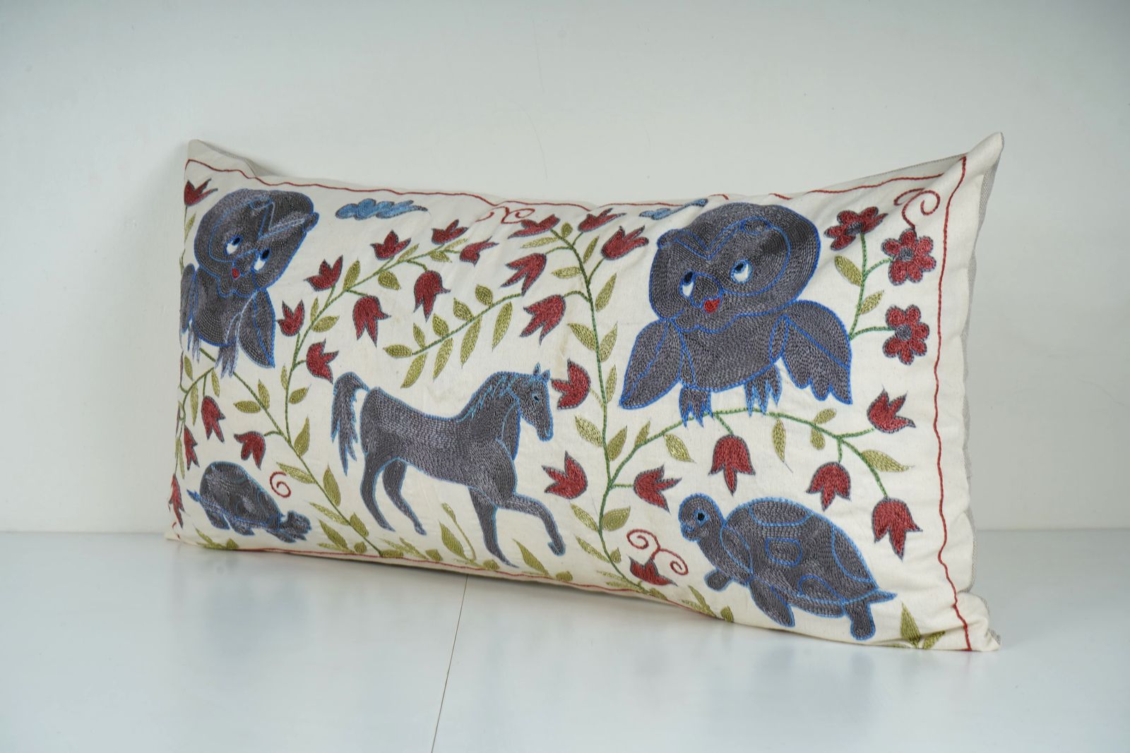 Uzbek Suzani Pillow Cover, Horse & Animal Design photo 100.0