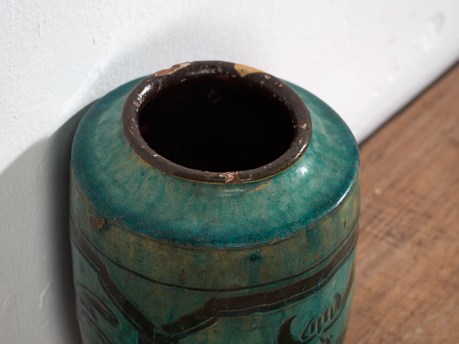 Antique Emerald Green Enameled Vase (C.1820) #26 photo for sale
