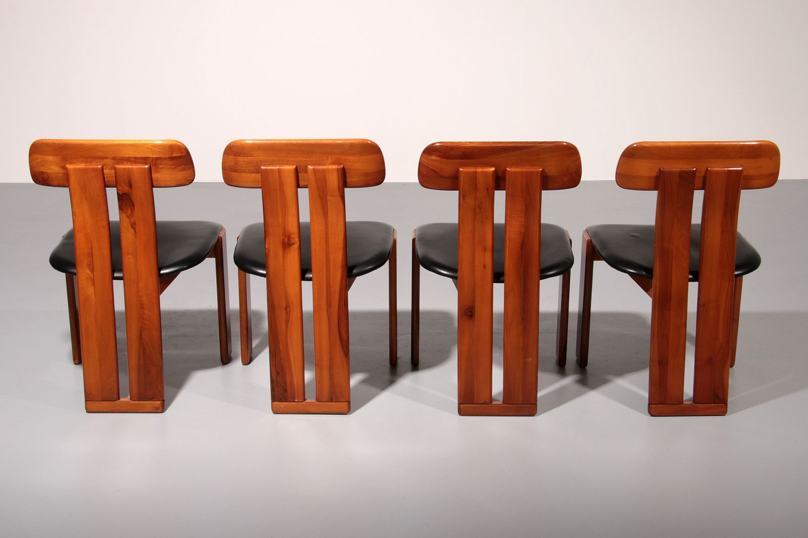 Mario Marenco Walnut Sapporo Dining Chairs For Mobilgirgi, 1970s photo for sale