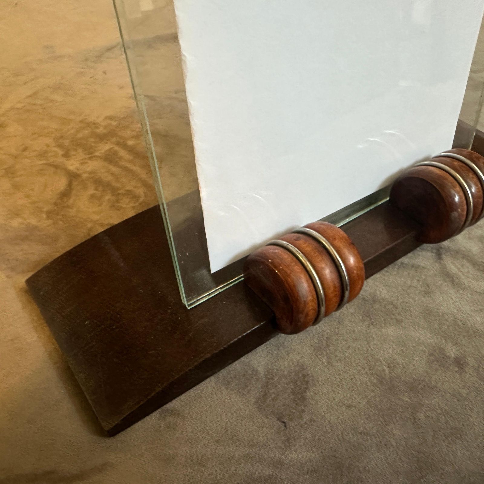 photo vintage An Elegant 1930s Wood And Chromed Metal French Picture Frame