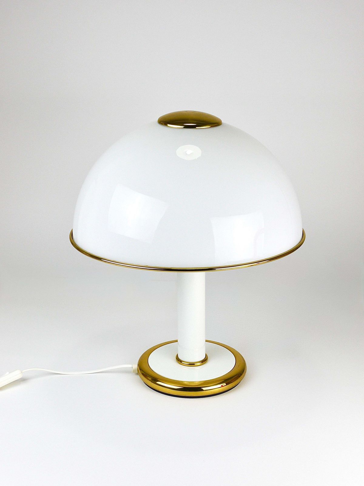 photo vinterior F. Fabbian Gold & White Murano Glass Mushroom Table Side Lamp, Italy, 1970s