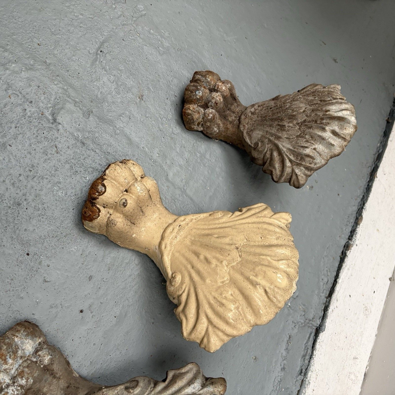 Set Four Antique Victorian Lion Paw Cast Iron Bath Feet photo Home Decor