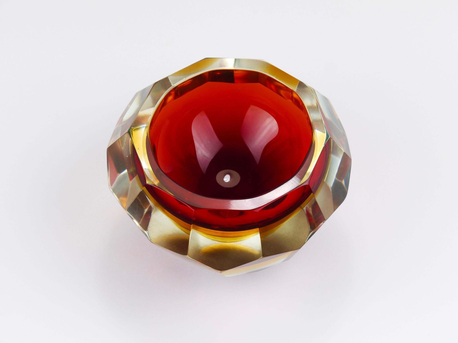 photo vinterior Mandruzzato Sommerso Faceted Caviar Murano Glass Diamond Bowl, Italy, 1960s
