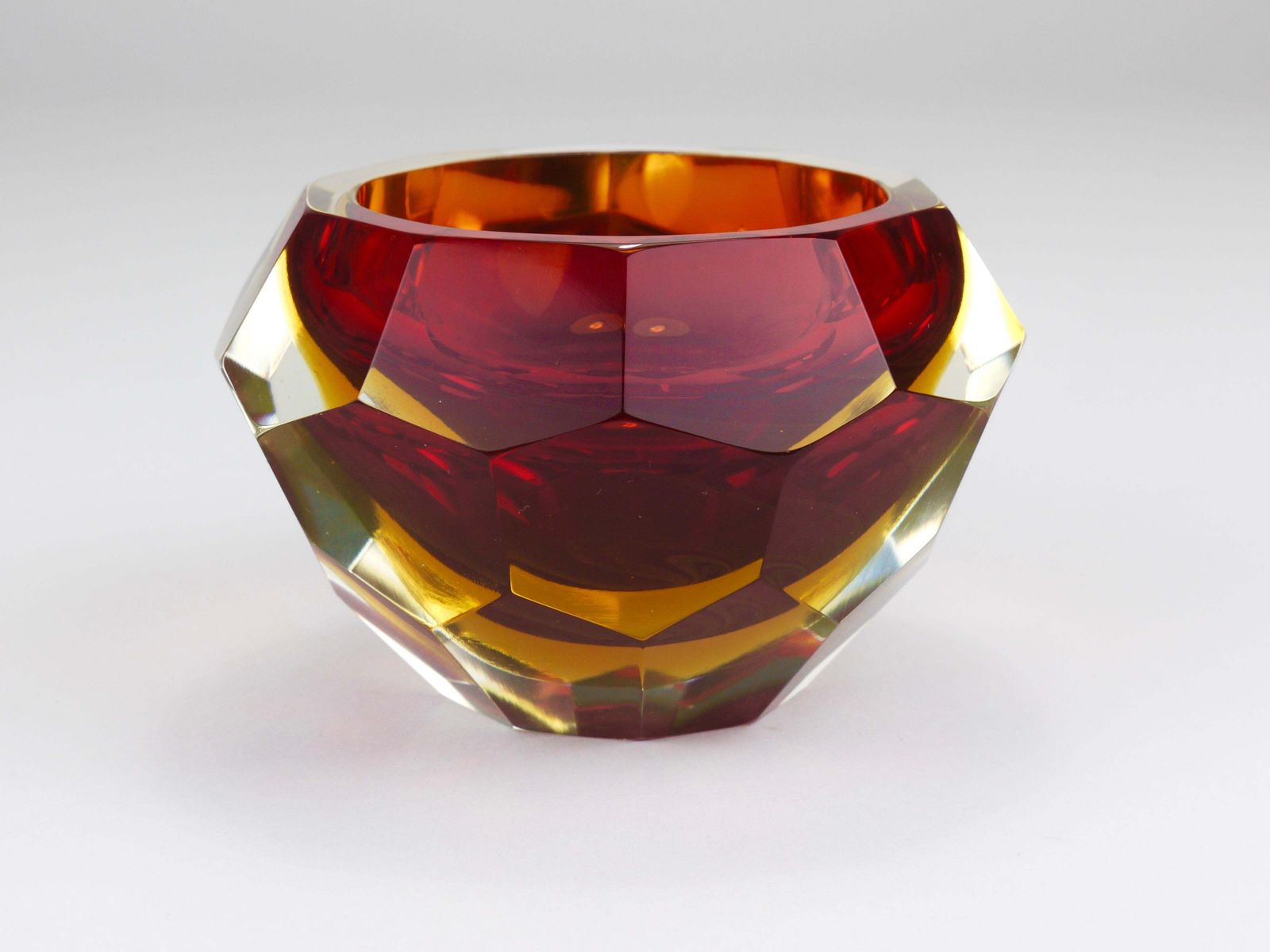 photo vintage Mandruzzato Sommerso Faceted Caviar Murano Glass Diamond Bowl, Italy, 1960s