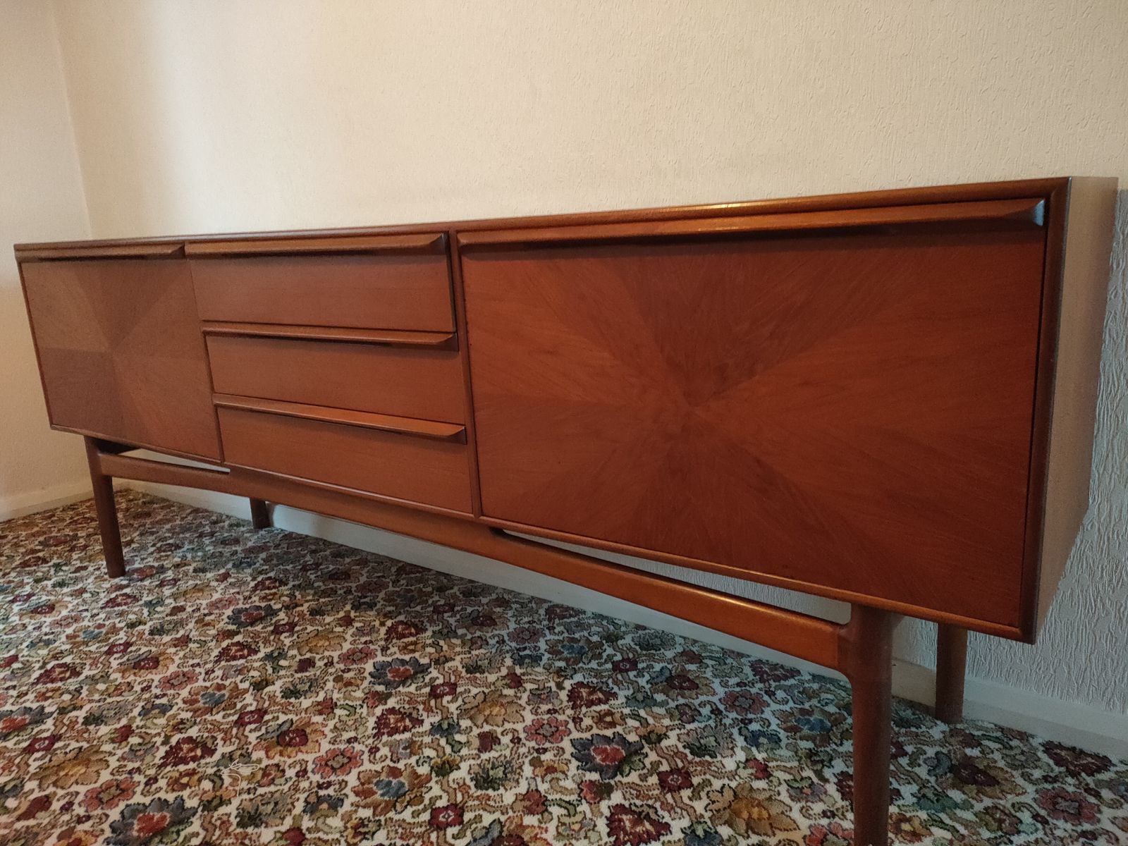 McIntosh Of Kirkcaldy Sunburst Design Sideboard. Excellent Condition. All Original Interiors.