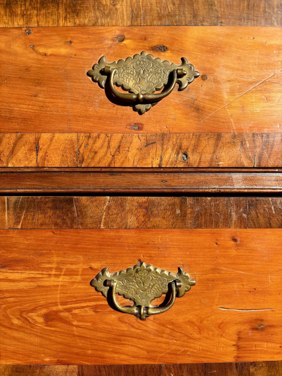 photo buy George III Satin Wood Chest Of Drawers With Walnut Cross Banding