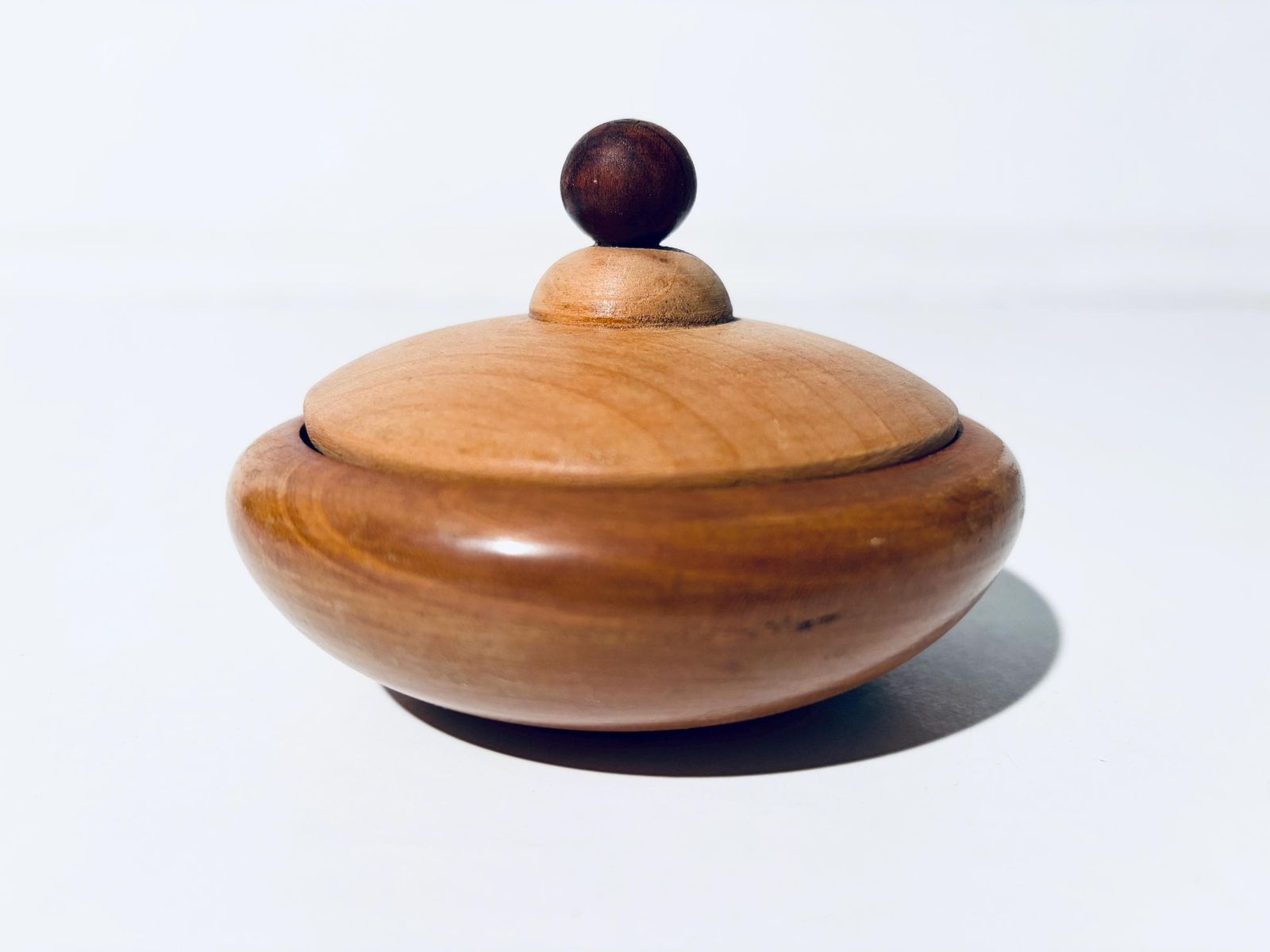 Art Deco Wooden Jewelery Box Round Bowl With Lid / 1920s Design Decor photo Home Decor