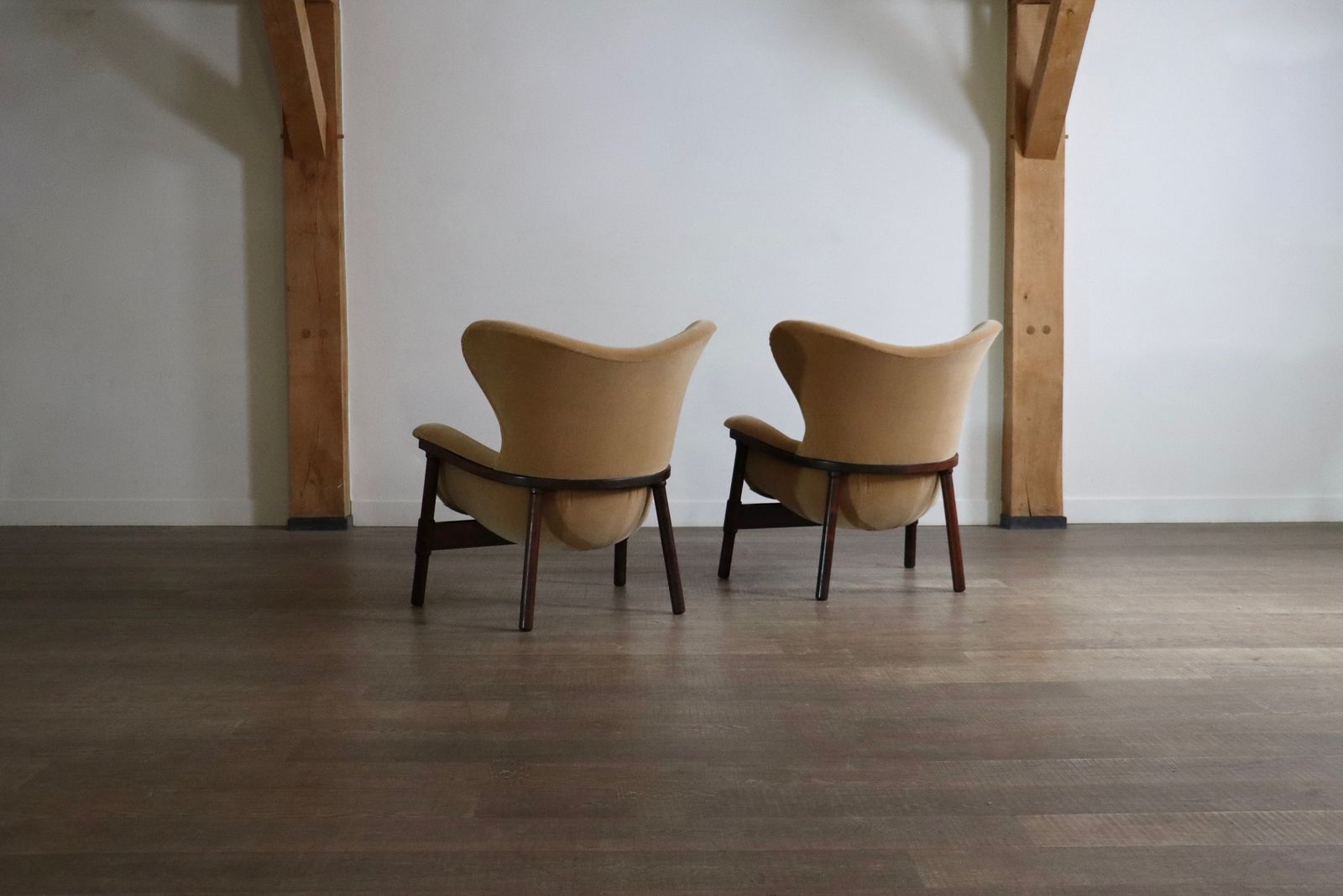 photo furniture Pair Of Sculptural Lounge Chairs In Mohair And Rosewood, Italy 1950s