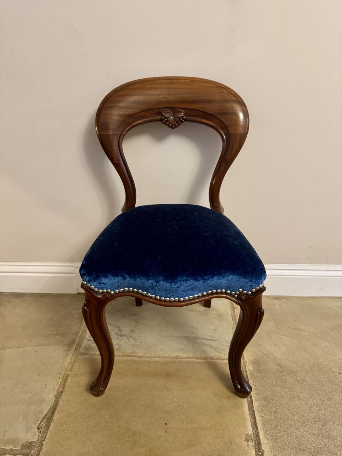 Fantastic Quality Set Of Four Antique Mahogany Dining Chairs photo Furniture