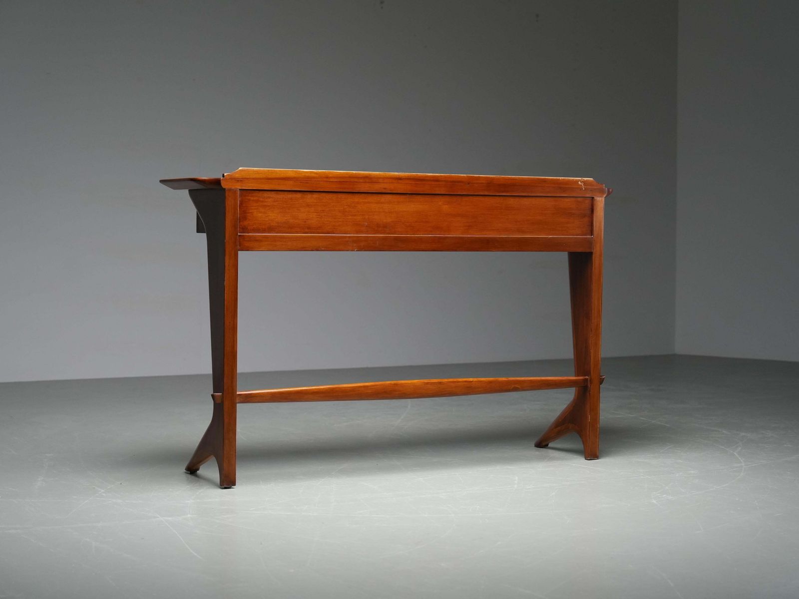 Ico Parisi Console In Walnoot En Kersenhout, Italië, Ca. Jaren 1950 photo vinterior