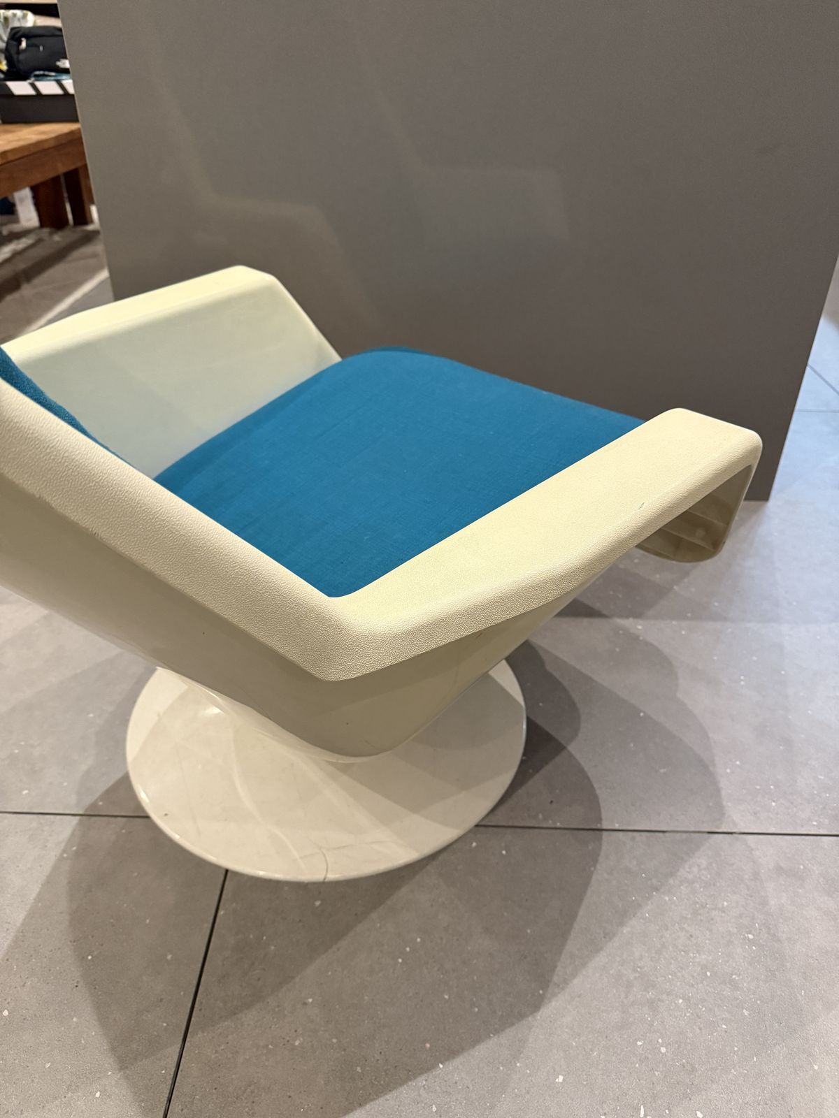 Vintage Robin Day For Hille 1970s Lounge Chair Iconic British Design   Cream And Teal photo buy