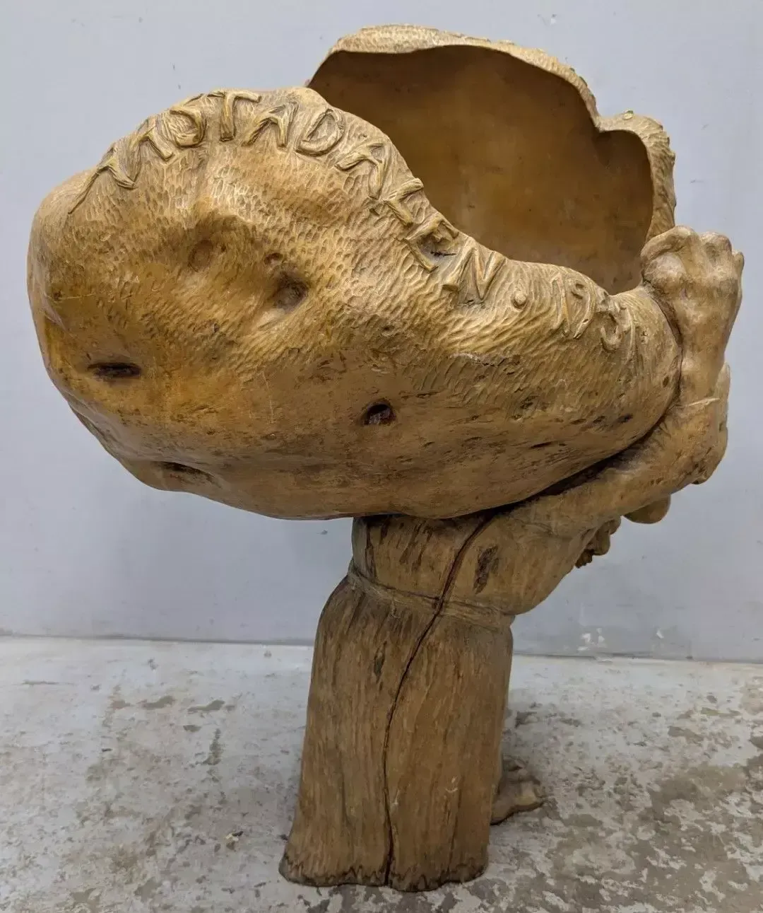 Large Scandinavian Art Sculpture Of An Old Woman Supporting A Shell (Dated 1937) photo 273.0