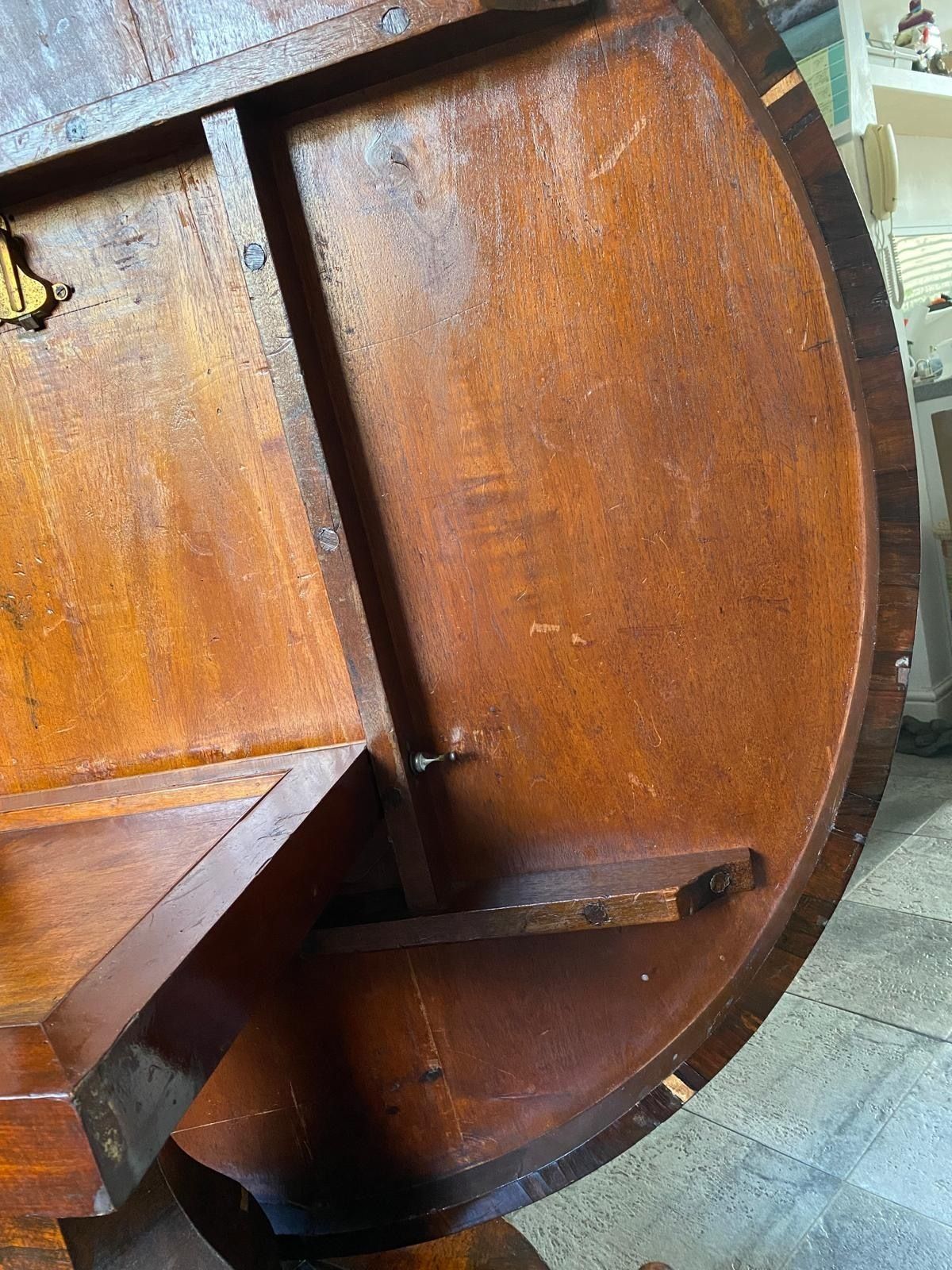 photo for sale Antique Mahogany Tilt Table With 8 Chairs