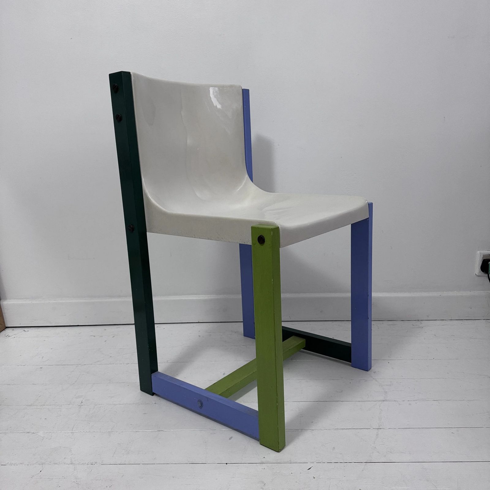 René Georges Gautier's Monohull Chair photo for sale