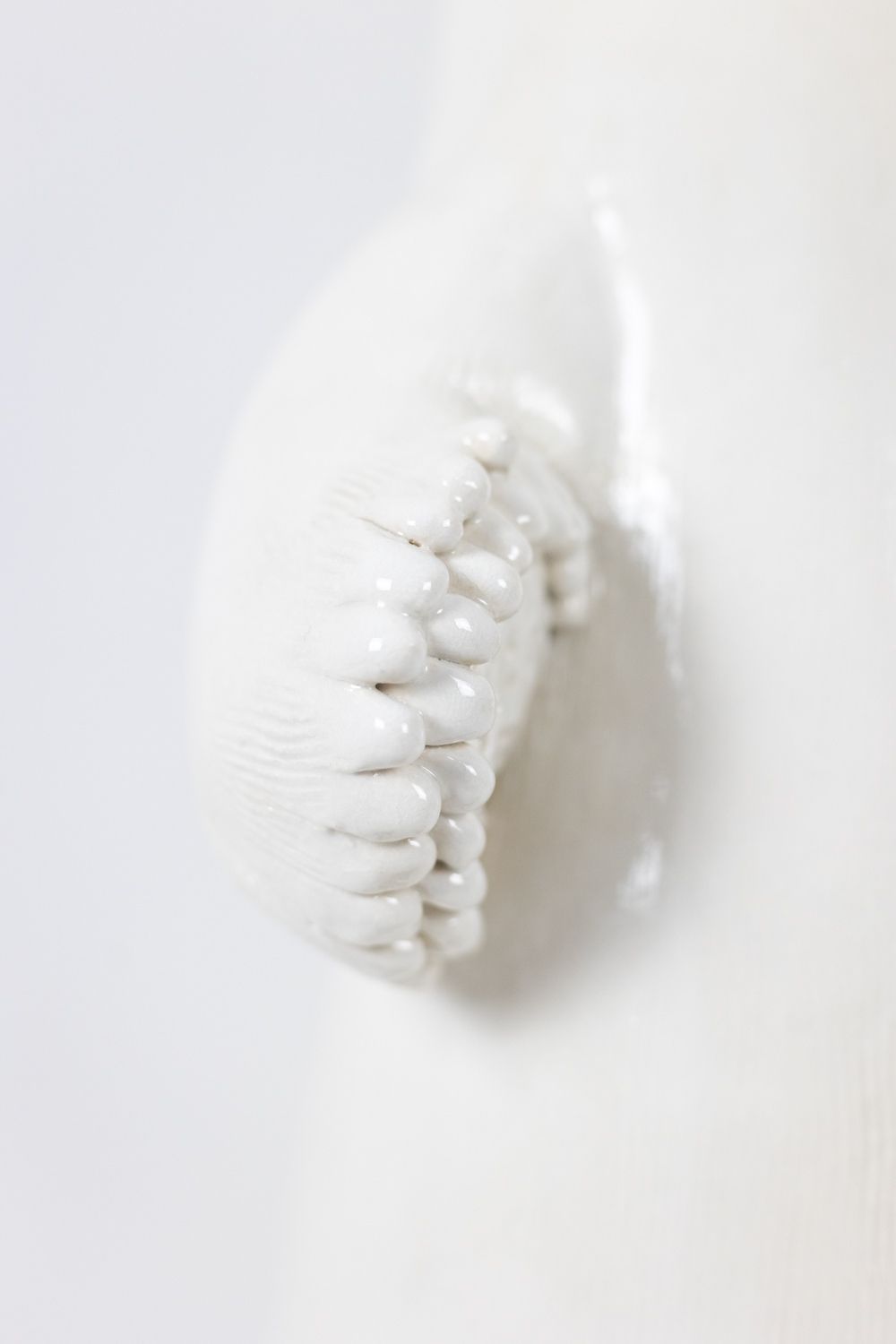 Valérie Courtet. Standing Polar Bear. Contemporary Work. photo vinterior