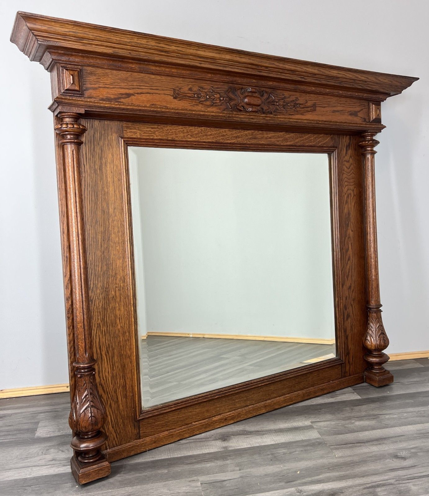 photo furniture Antique French Style Carved Oak Wall Mirror Home Decor Wall Frame Lot 4551