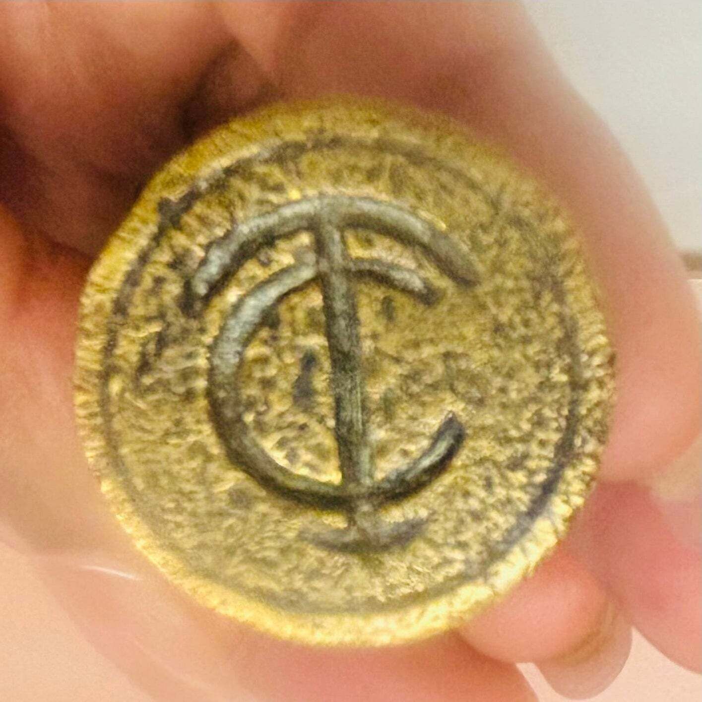 photo vintage Bronze Wax Seal Stamp Sculpture