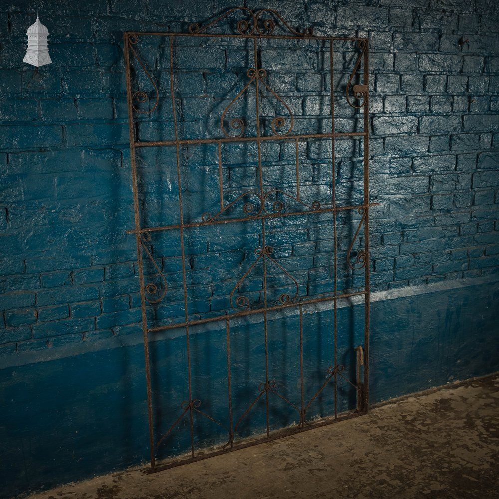 photo vinterior Pedestrian Gate, Scroll Design, Wrought Iron