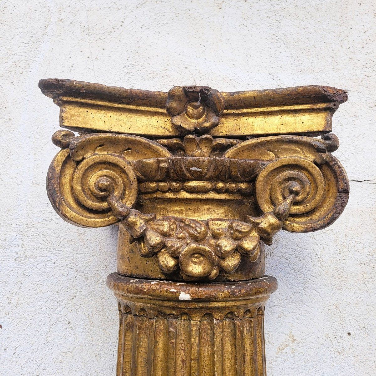 Important Pair Of Carved Gilded Wooden Columns (3m), 18th Century photo buy