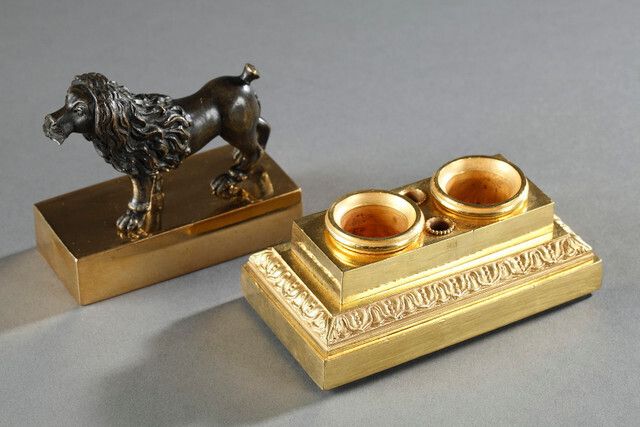 photo vinterior Restoration Inkwell, Gilded And Patinated Bronze Lion Dog