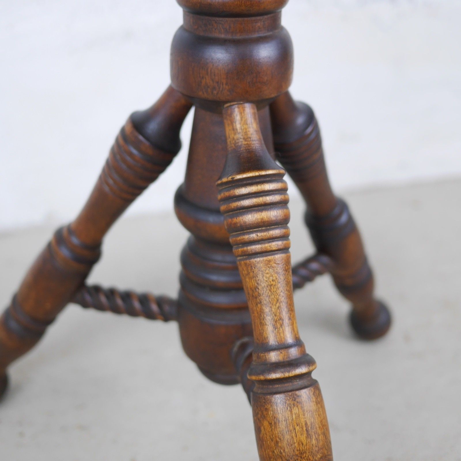 photo vinterior Antique Adjustable Wooden Cast Iron Piano Stool Plant Stand #103077