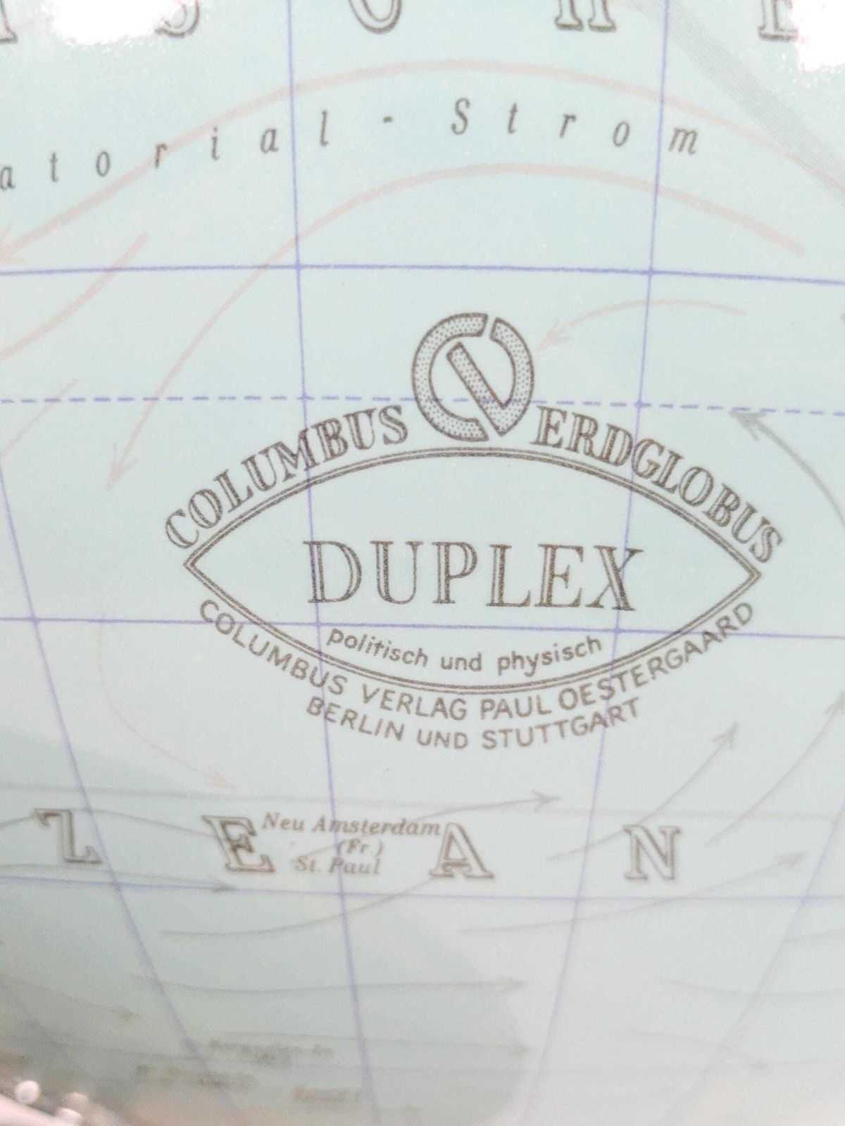 Vintage 1980s Columbus Duplex Illuminated Globe: Political & Physical Map, Pine Wood Base, European Plug photo vinterior