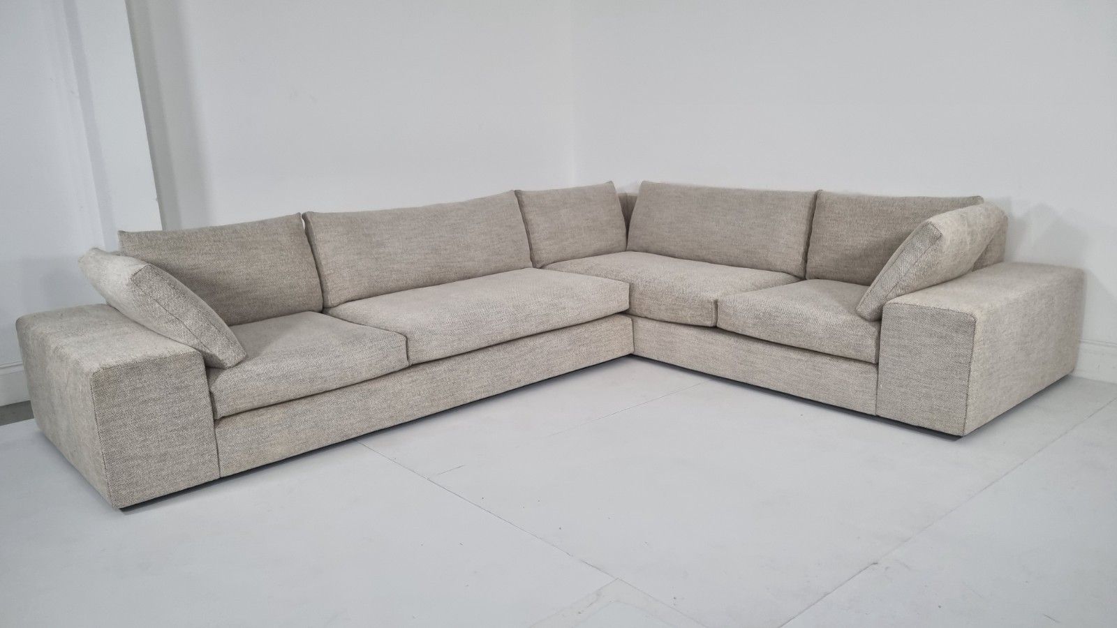 Ligne Roset Exclusif Corner Sofa In Cream And Slate Grey Interwoven Fabric photo Furniture