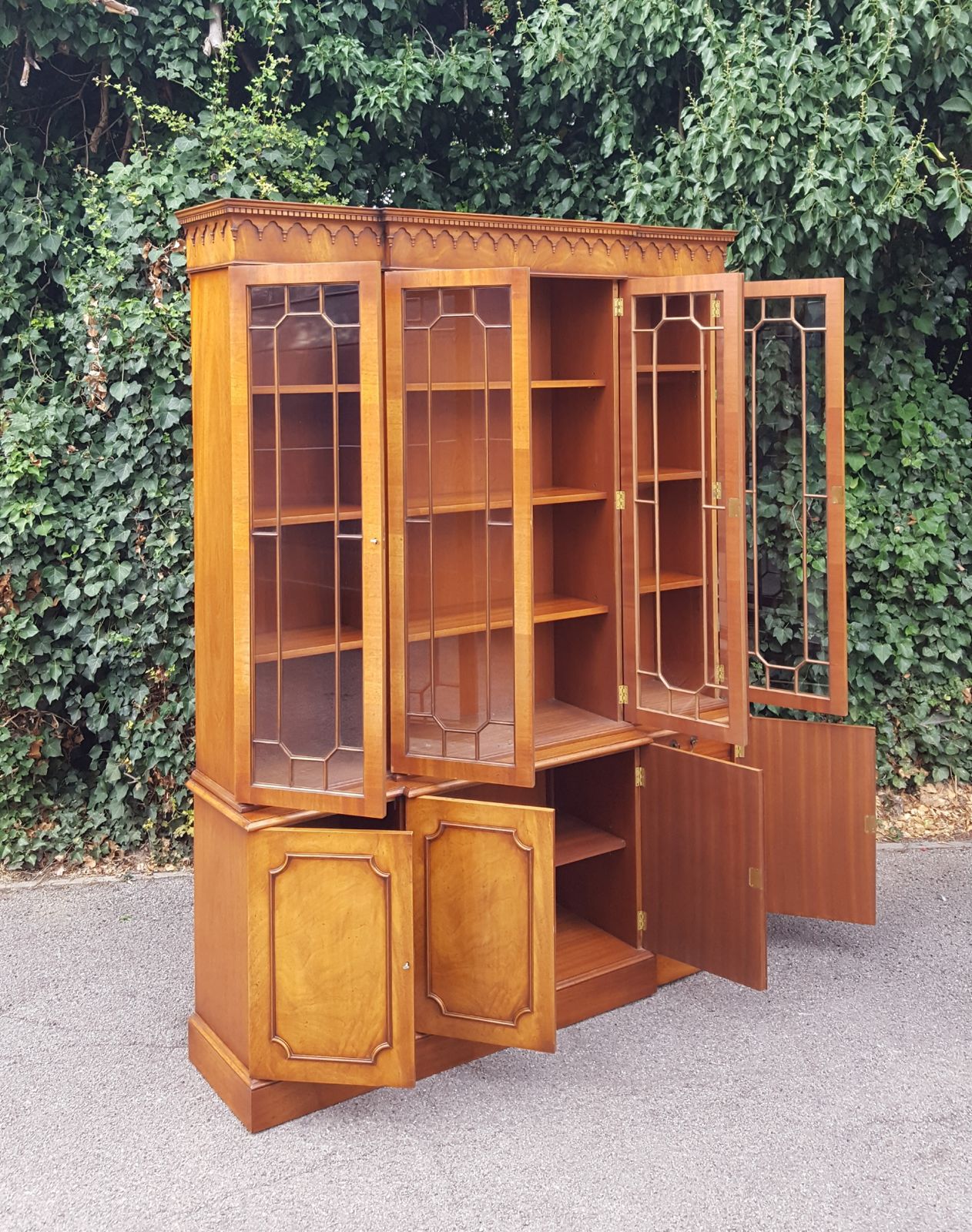 Antique Mahogany Breakfront Library Bookcase photo vinterior