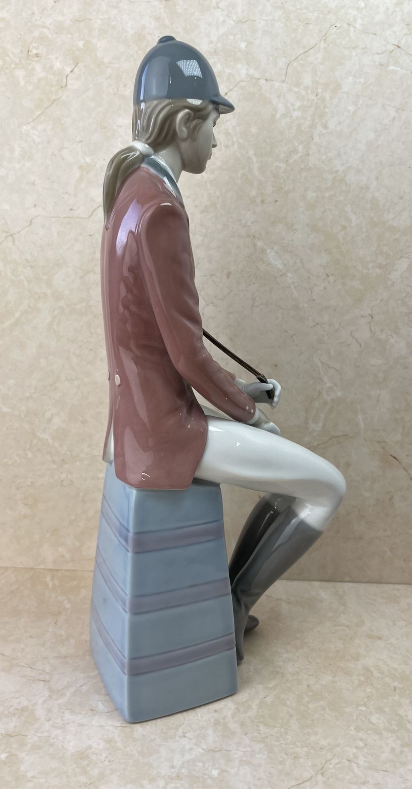 photo furniture Retired Lladró Female Equestrian Porcelain Figurine