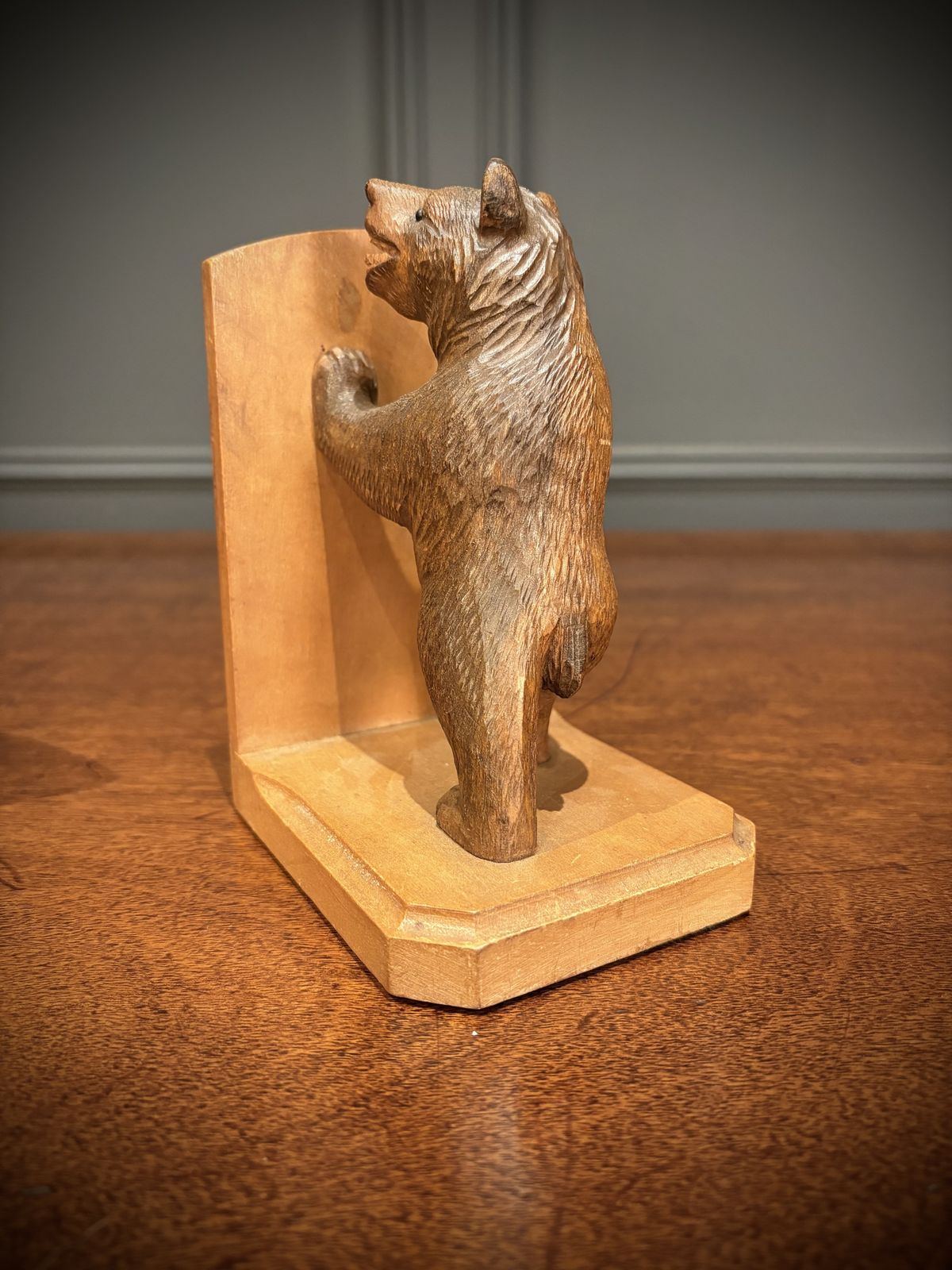 Pair Of Carved Black Forest Bear Bookends photo vinterior