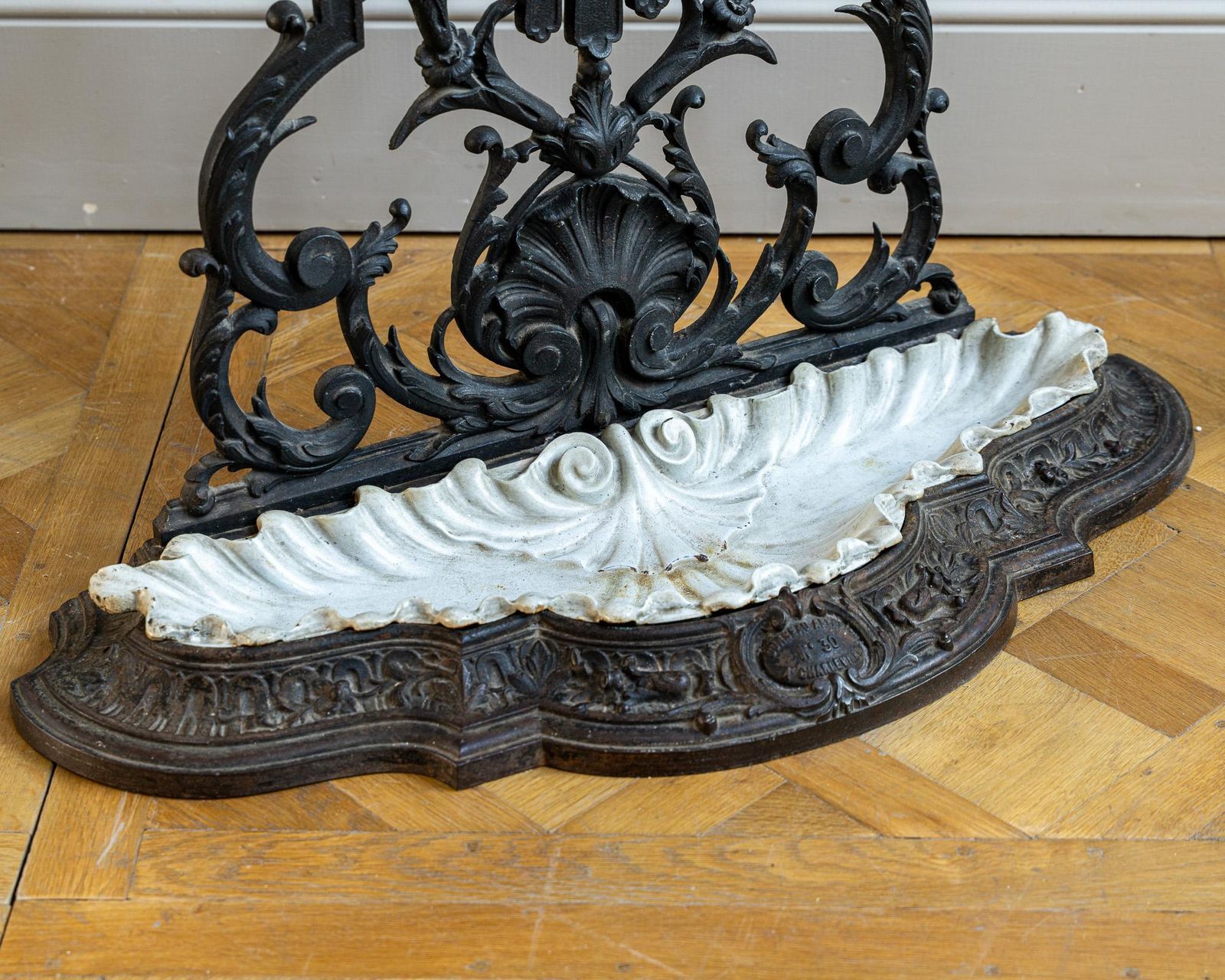 Art Nouveau Cast Iron Hall Tree (Model No. 30) By Corneau Frères photo vintage