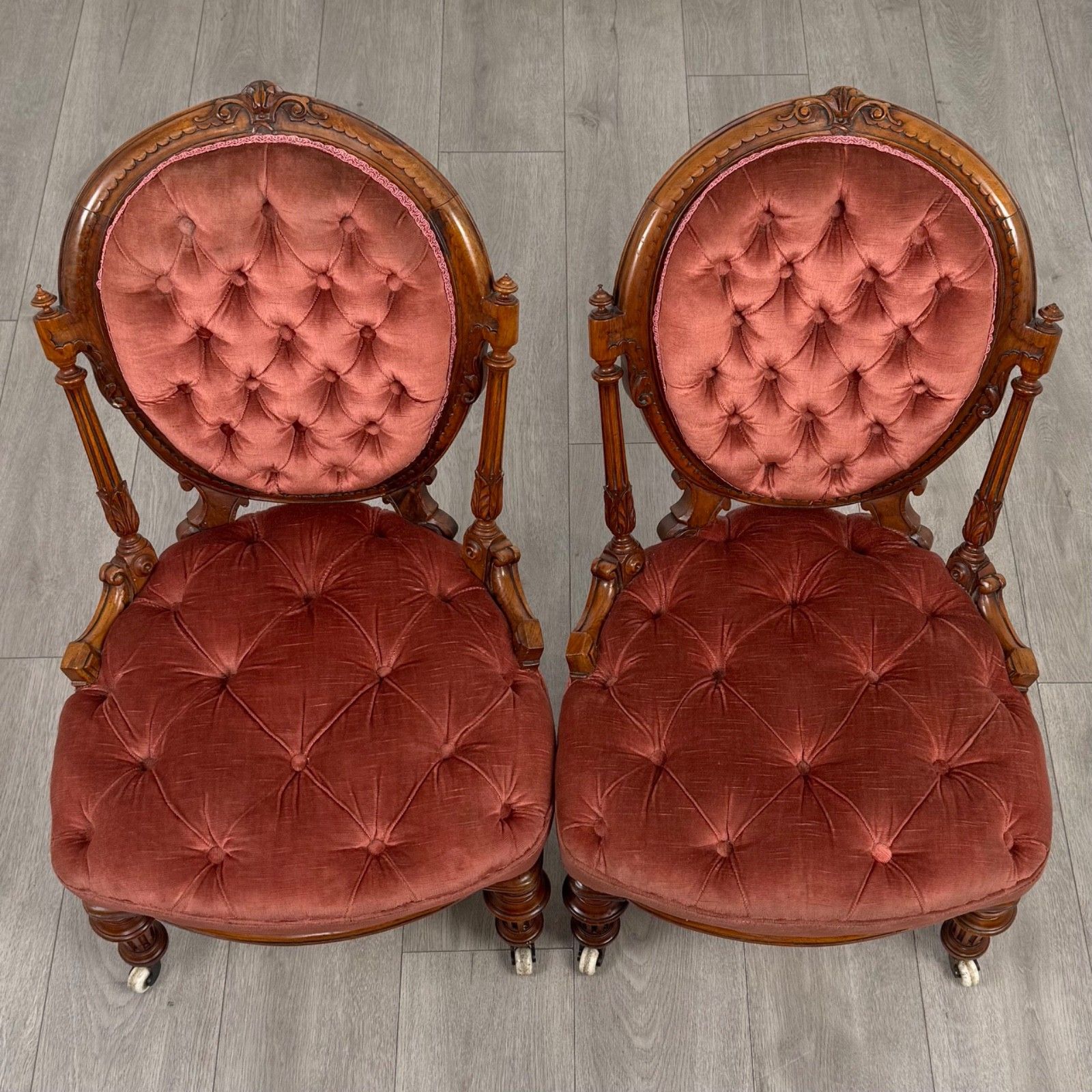 495.0 Antique 19th Century Pair Of Parlour Chairs In Walnut photo