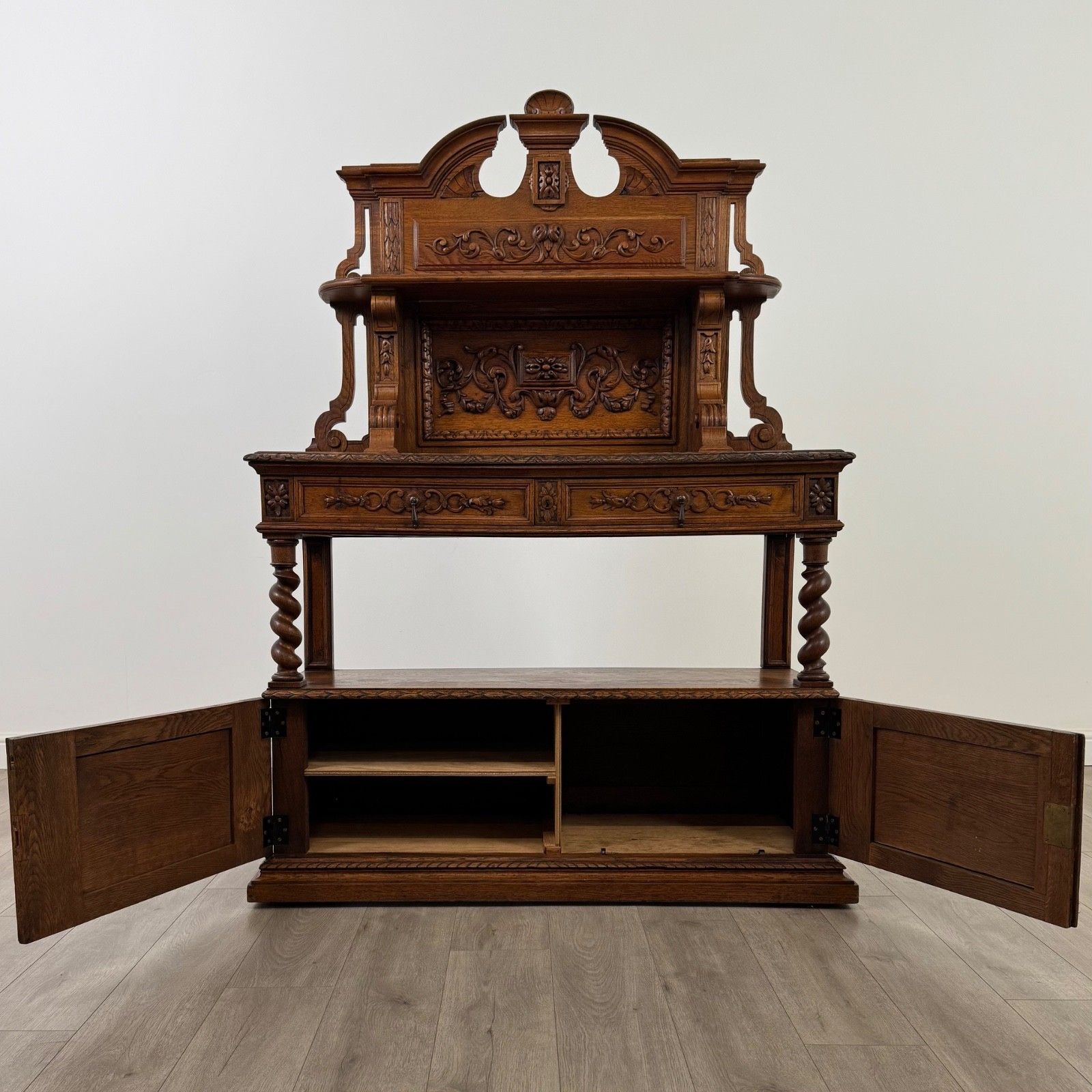 Antique 19th Century Fine Quality Sideboard In Golden Oak photo furniture