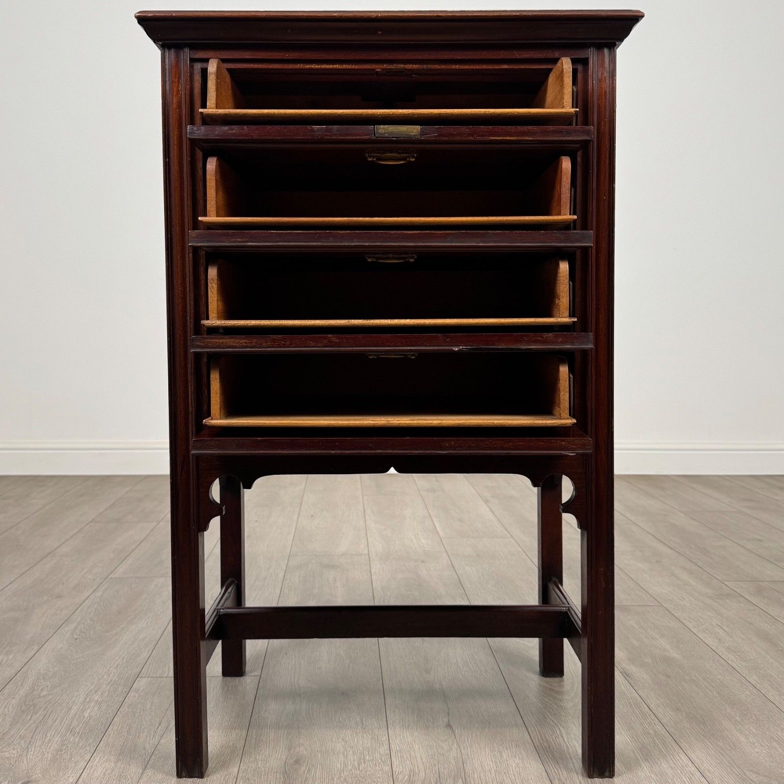 Antique 20th Century Good Quality Cabinet In Mahogany photo furniture