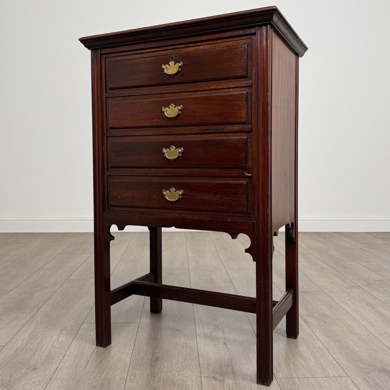 Antique 20th Century Good Quality Cabinet In Mahogany photo for sale