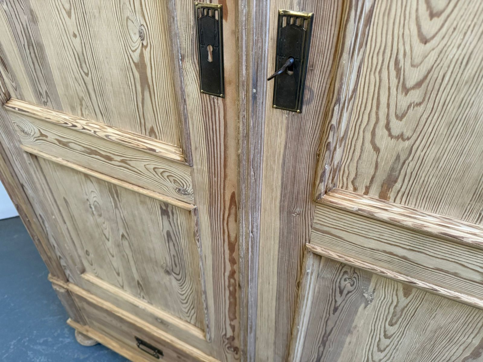 A Mint Clean Arched Victorian Pine Knockdown Wardrobe To Wax/Paint photo furniture