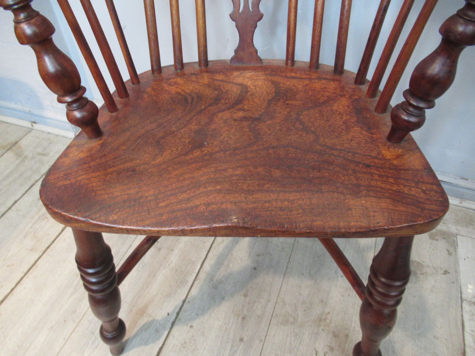Antique   19th Century Yew Wood Windsor Arm Chair photo 345.0
