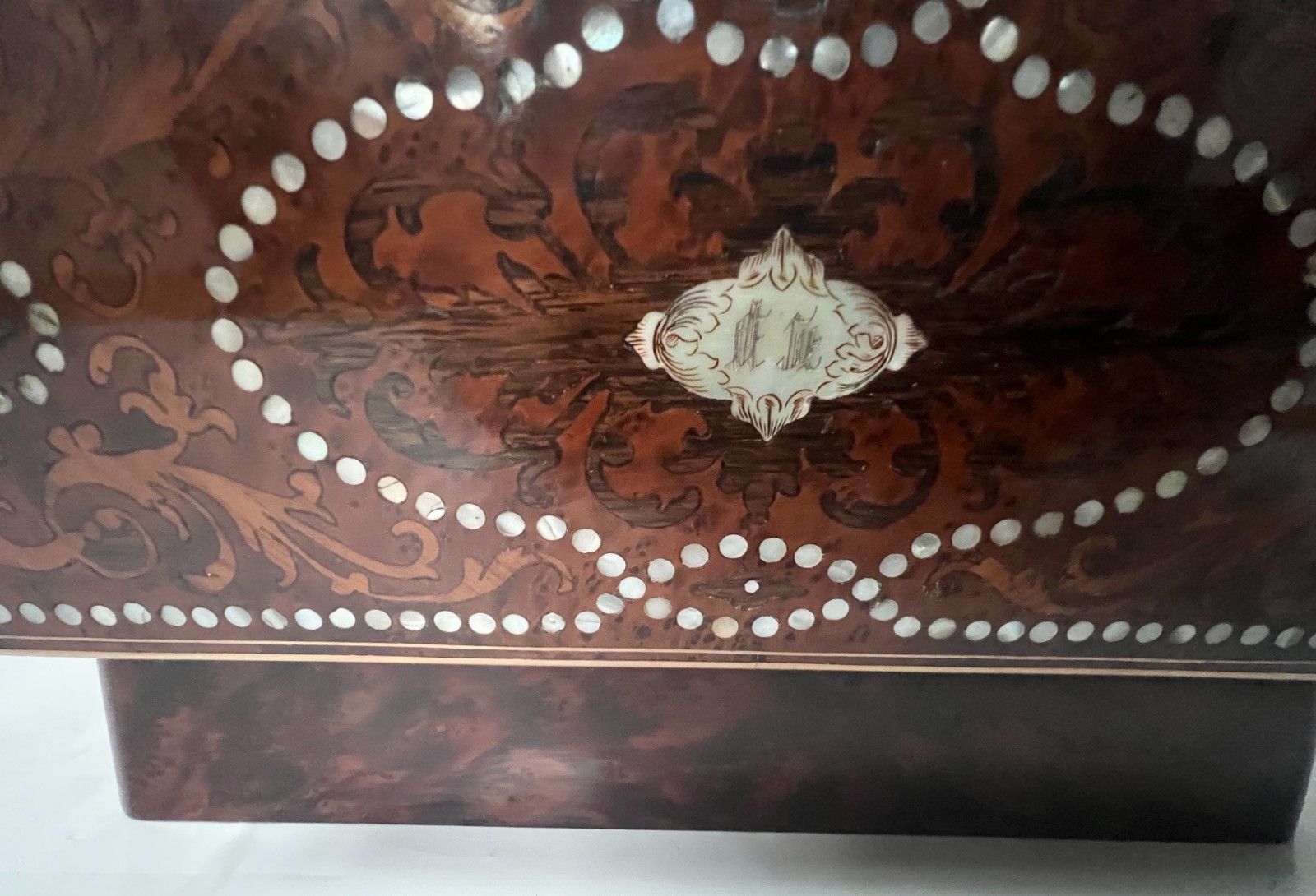 Napoleon III Marquetry Boulle Thuya Magnifying Glass Glove Box. 19th Century. photo vintage