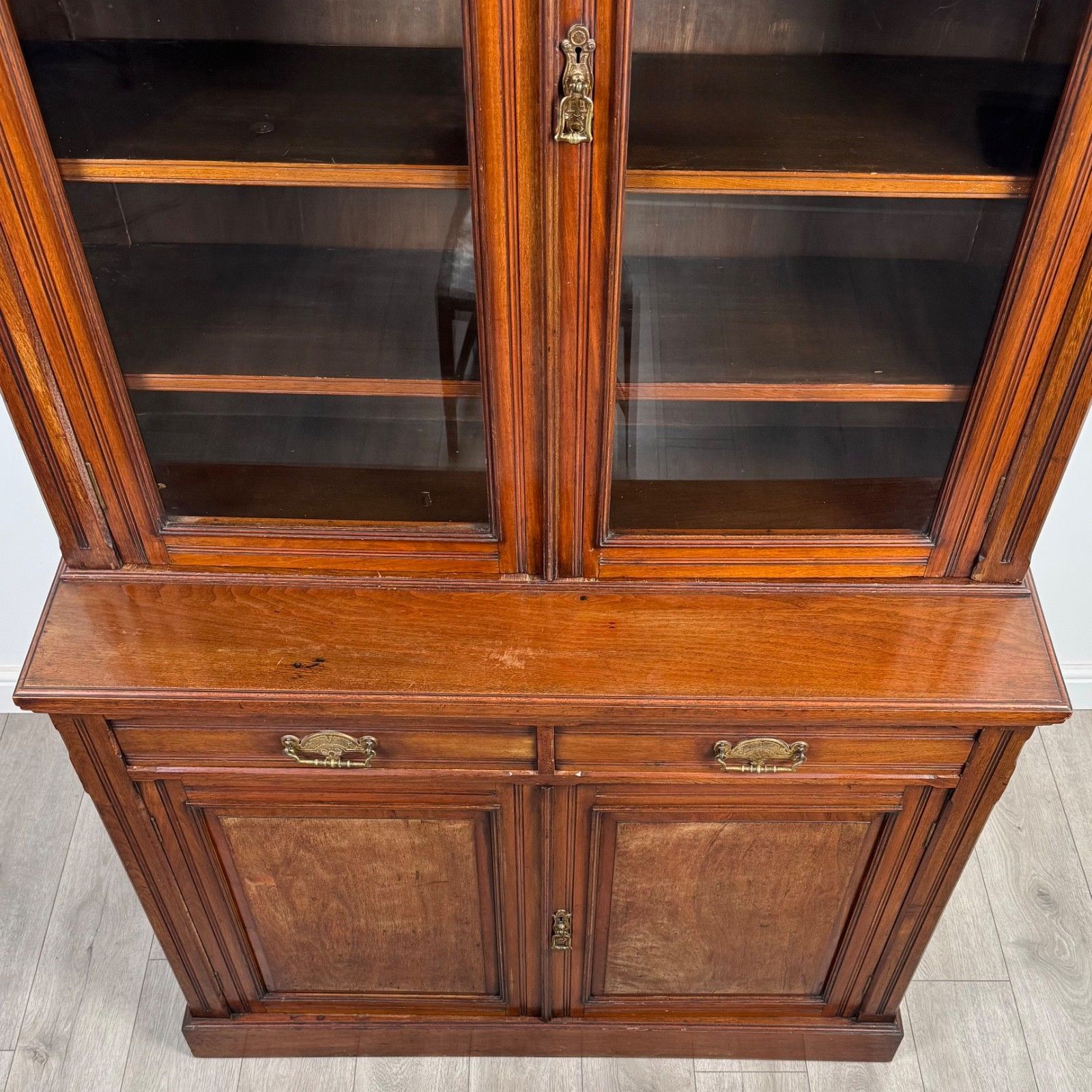 Furniture Antique 20th Century Fine Quality Bookcase In Mahogany photo