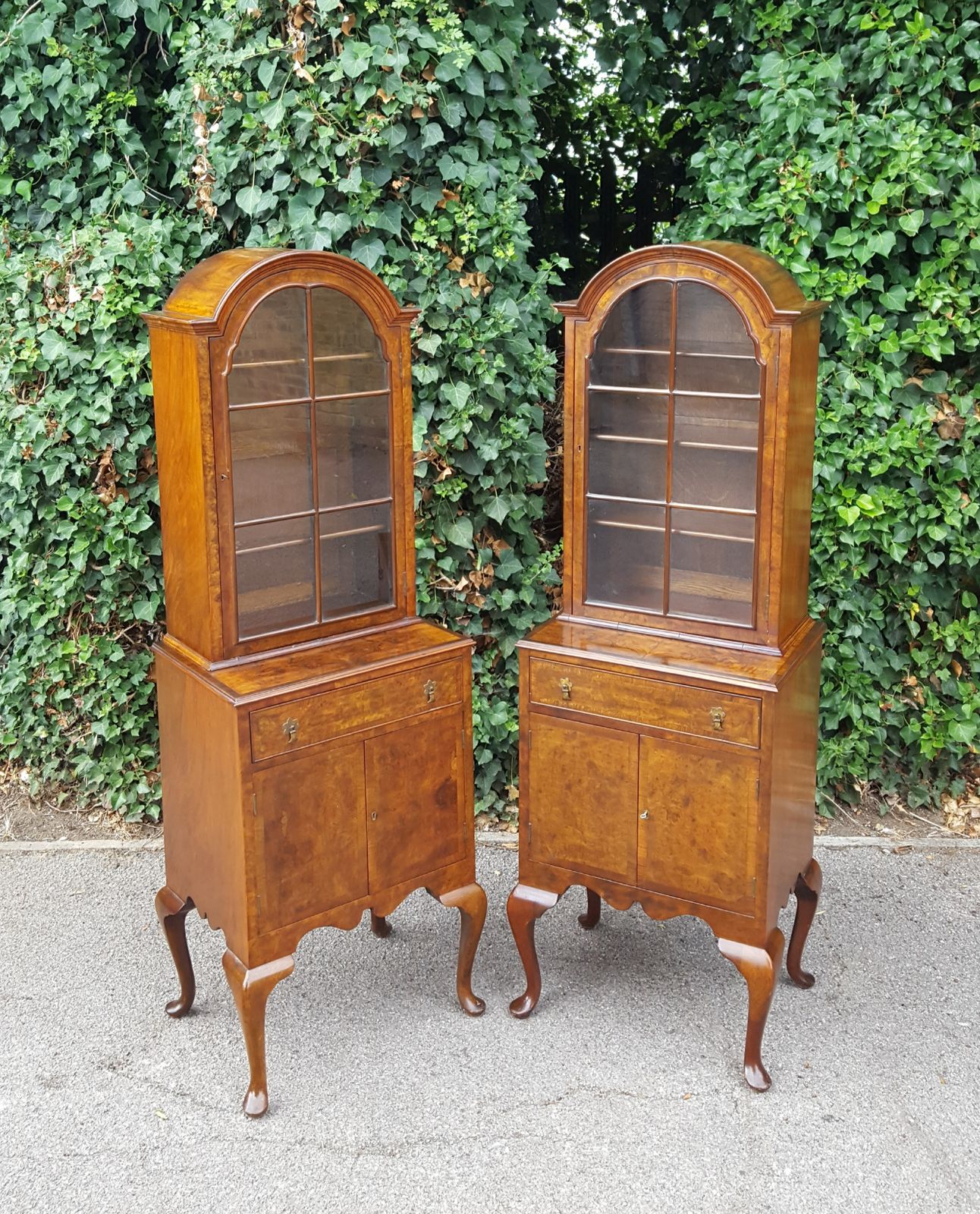 photo vintage Pair Queen Anne Walnut Bookcase Display Cabinets On Base
